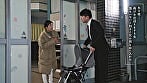 「息子さんが待っているのにおちんちん勃起させていいんですか？」保育園で迎えに来たパパさんを誘惑する小悪魔巨乳保育士 月野かすみ 6