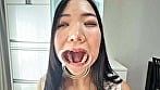 【個人撮影】桃瀬まゆの舌ブラシで「汚舌苔」採取 17
