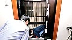 「明日はハンバーグが食べたいです!」毎晩ご飯目当てに通い詰めるお隣の貧乏女子大生を餌付けで完全に懐かせ同棲状態に。妖艶フラダンスから始まる依存生中出しSEX 千葉優花 1