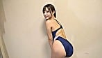 芦名ほのか 濡れてテカってピッタリ密着 神競泳水着 可愛い女子の競泳水着姿をじっとりと堪能！着替え撮影から始まり貧乳から巨乳にパイパン、ハミ毛、ジョリワキ等のフェチ接写やローションソーププレイや競泳水着ぶっかけ等を完全着衣で楽しむAV 2