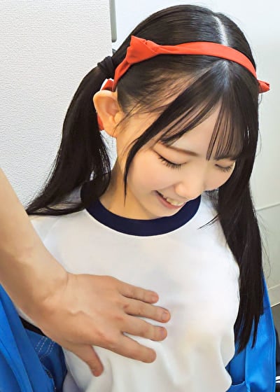 体育祭の陰で発情するJK 保護者枠で年上彼氏連れ込んでこっそり部室フェラ!放課後ご褒美SEXでハメ撮り流出