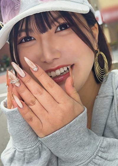 路上ナンパですぐにお持ち帰り出来ちゃって飲むと速攻ハメれる超尻軽ww友達や彼氏と遊びすぎて金なし→バイトしまくりで留年しちゃった金欠むちむちマゾJD あかりちゃん 23歳