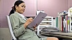 騎乗位でモノスゴイ腰使いをするドスケベ美女 1