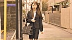 実家の母の味を思い出させる定食屋の主人に裏切られ 閉店後の店内で好き勝手もてあそばれてしまう 不慣れな一人暮らしでホームシックにかかった新卒OL（22） 天神羽衣 1