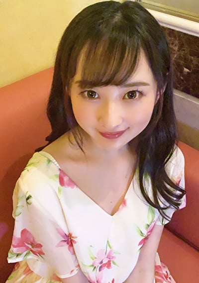 小柄で細身の美少女が生ちんぽにメロメロ中出し！