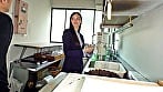 温泉街で随一の美人妻！くびれスレンダー社長夫人の寝取られ中出し性交 16