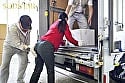 配送中NTR 既婚ベテランドライバーの配送に付いて回るうち車中でおそわれてしまった新婚人妻 本庄鈴 4