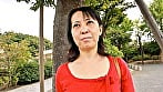 旦那さんとは5年以上レス状態。エッチと家族は別物と性欲発散のAV出演を選んだ素人熟女の初脱ぎ痴態中出しセックス！ 1