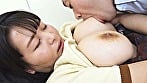 まだあどけない若妻さん、やはり1人の男で満足できる年齢ではないようで、旦那に内緒で遊び呆けるわけですが、地味でおとなしそうな顔をして痴女な面があったり、卑猥な垂れ乳Hカップの持ち主だったりとまあ色々とギャップが多く、それがまた魅力的なわけですが、本人は至って自覚がなく、こうした無防備な女子こそが本当の魔性の女と言うんじゃないでしょうか？拙者はそう思うんでございやす。 2