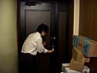 駅遠い。家賃高い。されどトナリに美尻妻。 小町あかり 3